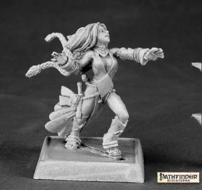 Seoni Iconic Female Sorceress - 60009