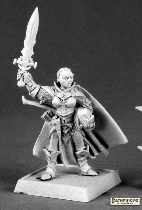 Seelah Iconic Female Paladin - 60019